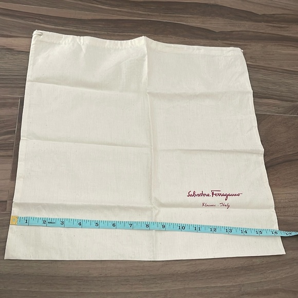 Salvatore Ferragamo large dust bag - Picture 3 of 4